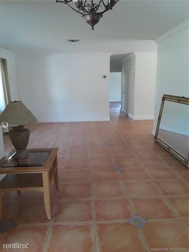 Main picture of 7594 SW 102nd St
