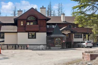 Main picture of 3842 Winter Ln