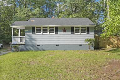 Main picture of 1141 Acorn St