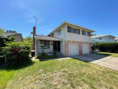 Main picture of 2836 Elvyra Way
