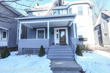 Main picture of 521 Oxford St
