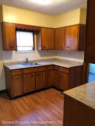 Main picture of 4026 E 123rd St