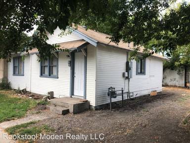 Main picture of 1226 Division St