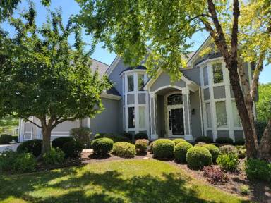 Main picture of 9442 Redbud Ln