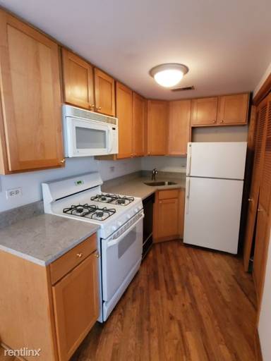 Main picture of 865 W Buckingham Pl