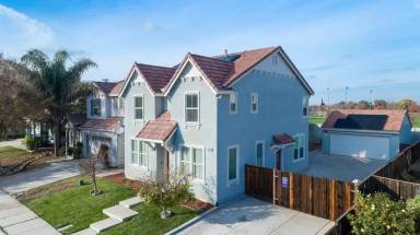 Main picture of 2602 Merchant Dr