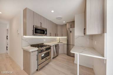 Main picture of 114 East 40th St