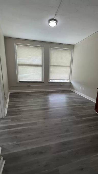 Main picture of 3558 S Grand Blvd
