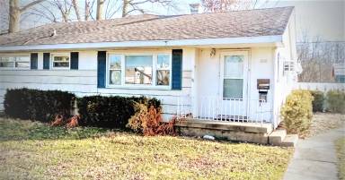 Main picture of 310 S Forest Ave