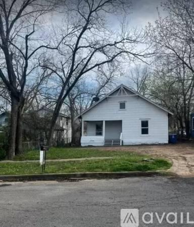 Main picture of 926 W Nelson St