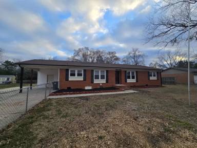 Main picture of 1443 Larkhall Dr