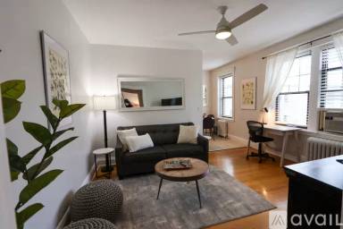 Main picture of 370 Chestnut Hill Ave