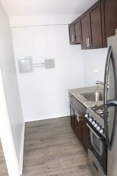 Main picture of 7500 S South Shore Dr Apartments