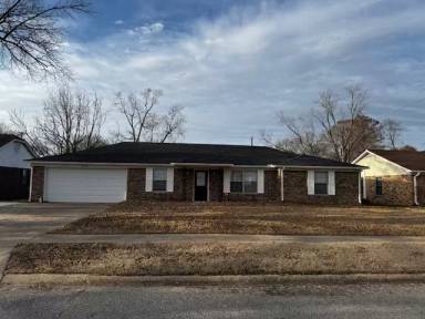 Main picture of 812 Melody Ln