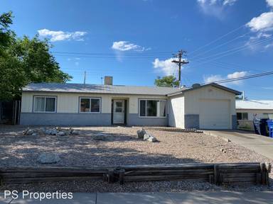 Main picture of 13118 Cloudview Ave NE