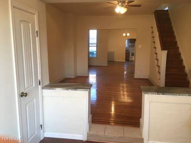 Main picture of 4633 Whitaker Ave