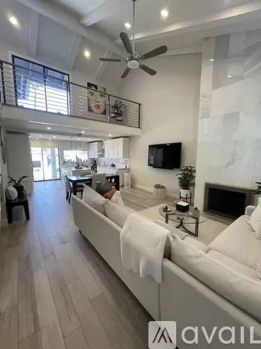 Main picture of 5740 N Scottsdale Rd