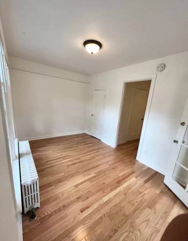 Main picture of 1120 3rd Ave