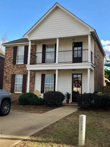 Main picture of 702 Southpointe Commons Loop