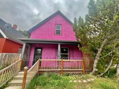 Main picture of 933 10th Ave