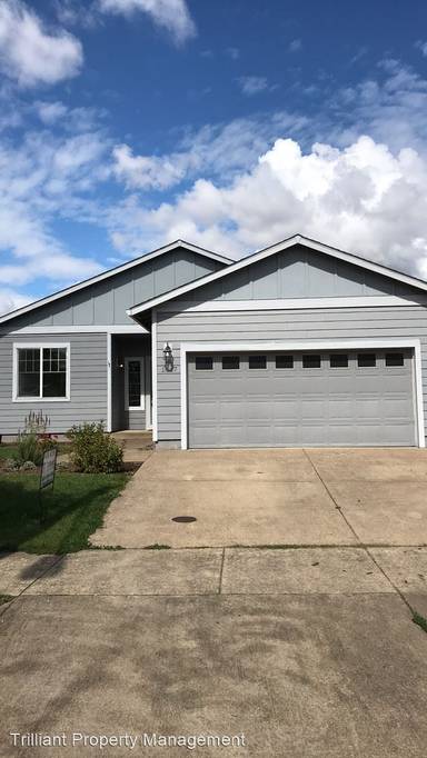 Main picture of 1047 Charlie Ave