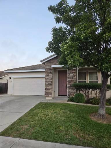 Main picture of 10140 Van Brocklin Way