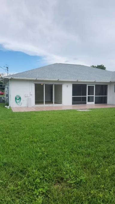 Main picture of 1014 SE 24th Ave