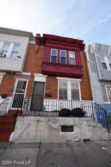 Main picture of 4114 N Darien St