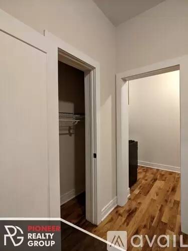 Main picture of 4631 N Paulina Apartments