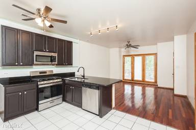 Main picture of 2438 W Taylor St