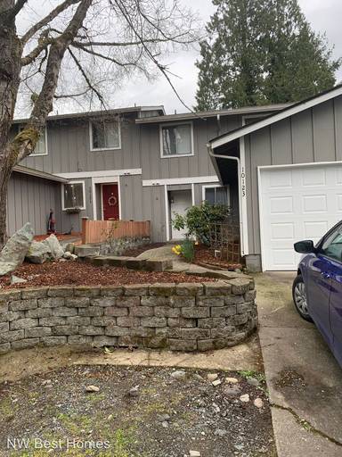 Main picture of 10123 5th Pl SE