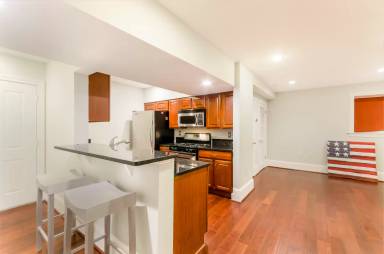 Main picture of 1324 Euclid St NW