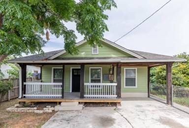 Main picture of 211 Adaes Ave