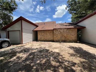 Main picture of 1118 Airline Dr