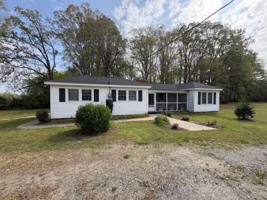 Main picture of 290 Paraham Rd S