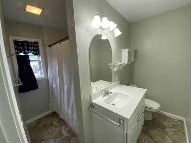 Main picture of 1016 Silver Creek Ln