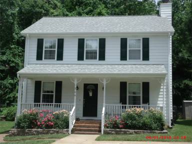 Main picture of 304 W Wyatts Pond Ln