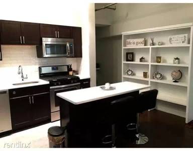 Main picture of 114 Riverway