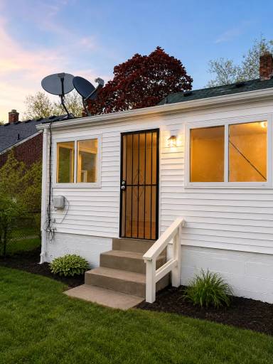 Main picture of 6325 Neff Ave