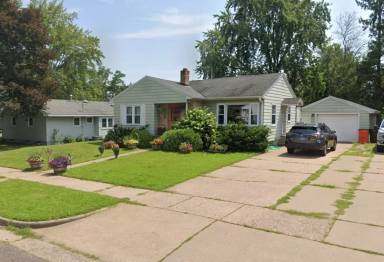 Main picture of 309 Long St