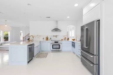 Main picture of 16012 Alvarado Dr