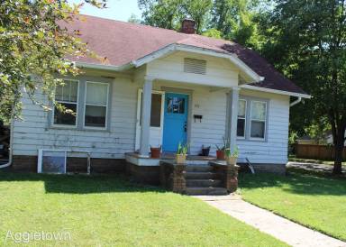 Main picture of 731 Laramie St