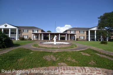 Main picture of Colonial Terrace