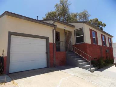 Main picture of 7805 Nichals St