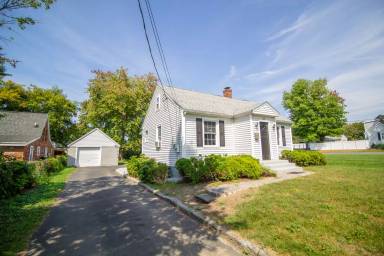 Main picture of 30 Wilkins Ave
