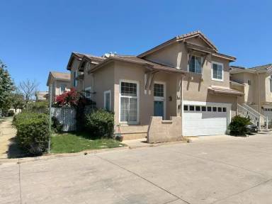 Main picture of 237 Spurwood Ln