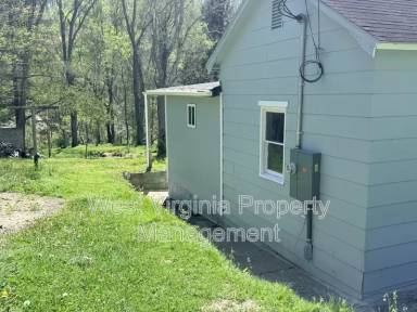 Main picture of 110 Peck Ct