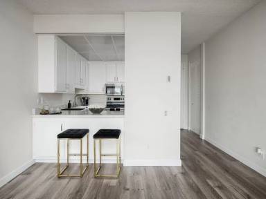 Main picture of 2300 Front St