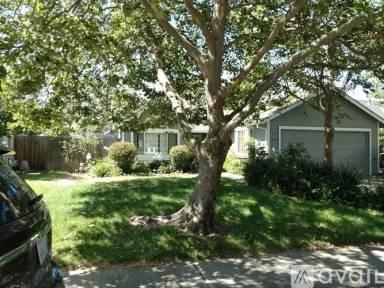 Main picture of 1202 McIntosh Way