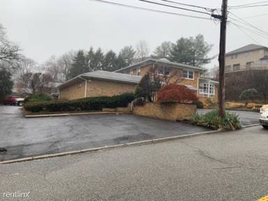 Main picture of 311 Lexington Ave